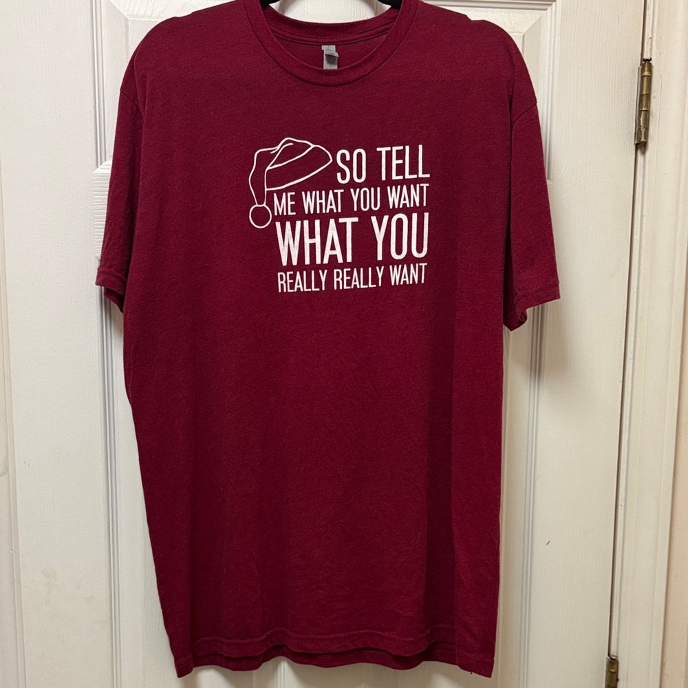 Unisex Red Christmas-themed T-Shirt size XL